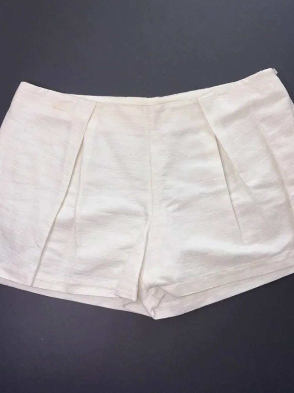 Tory Burch Georgina Silk Linen Cotton Blend High Waist Pleated Shorts Ivory 14